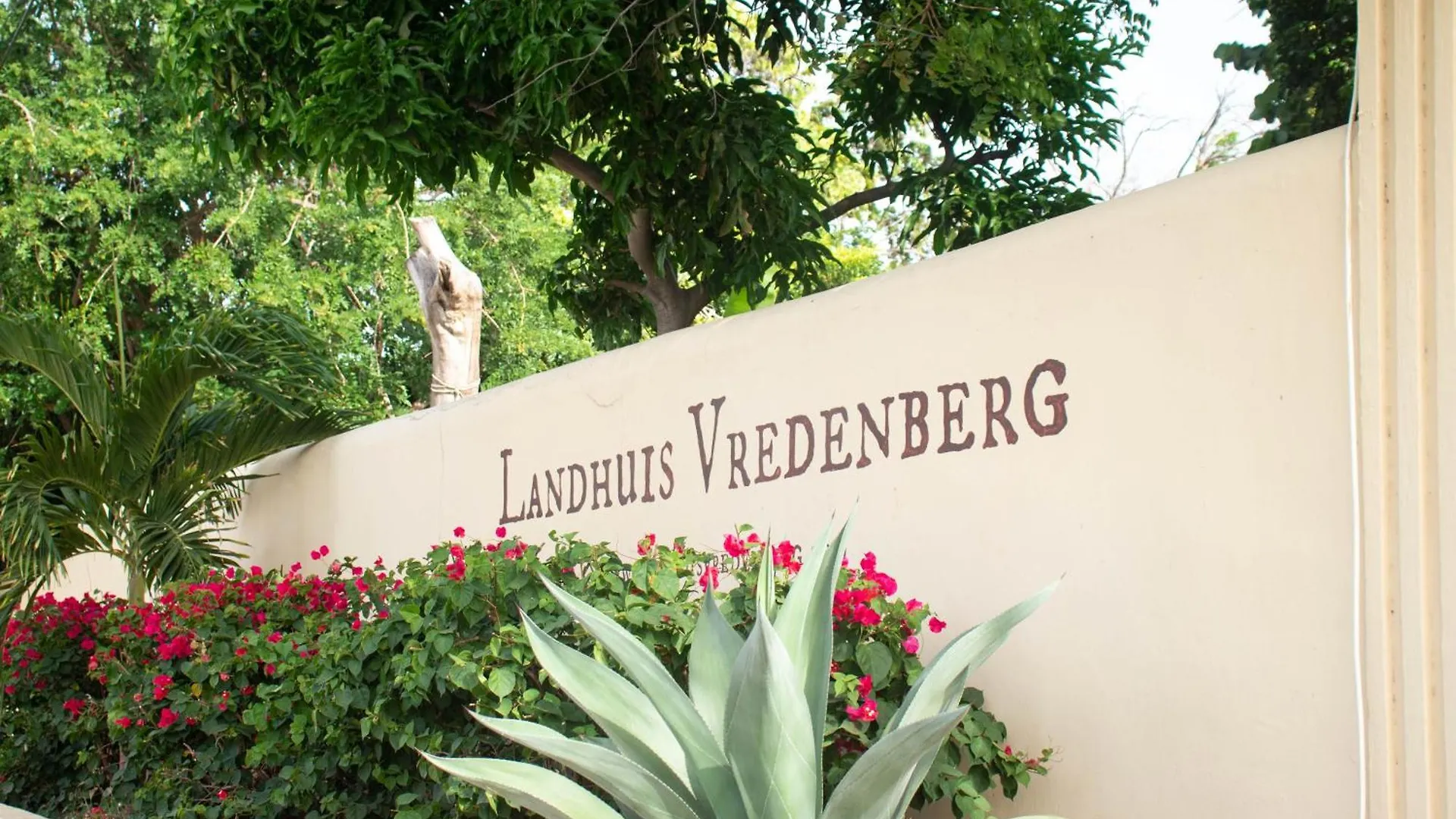 Holiday home Landhuis Vredenberg Villa Willemstad Curacao
